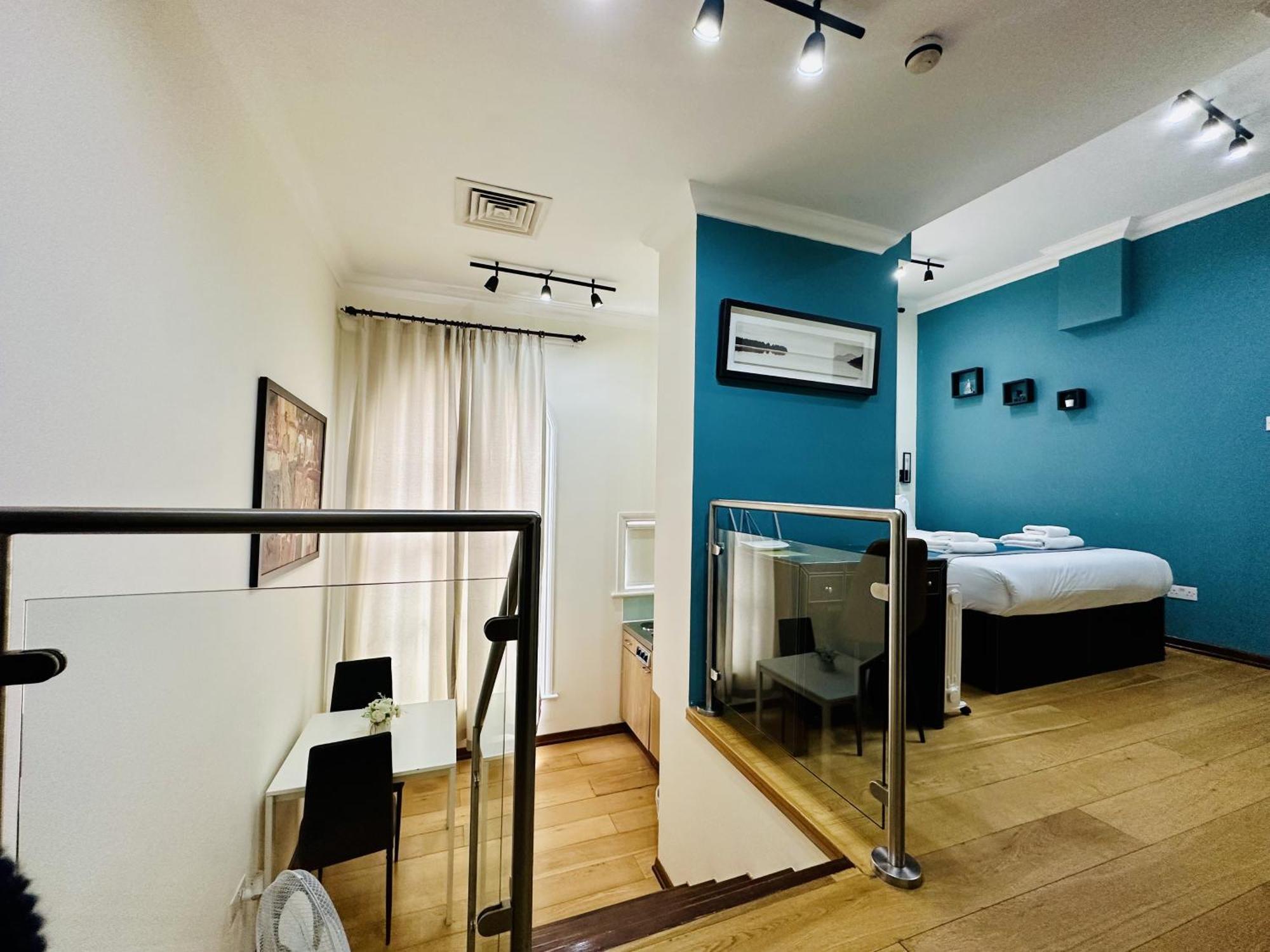 The Royale Chulan Hyde Park Hotel Лондон Экстерьер фото