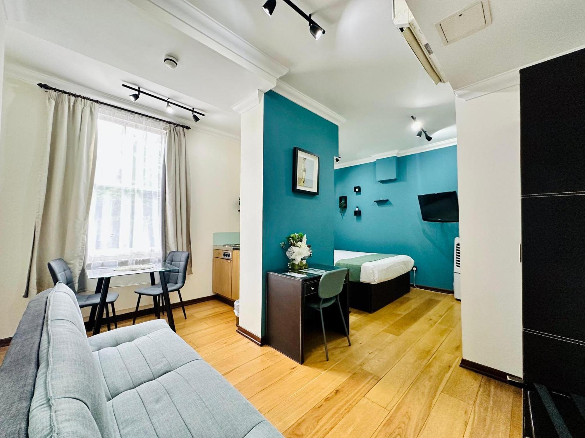 The Royale Chulan Hyde Park Hotel Лондон Экстерьер фото